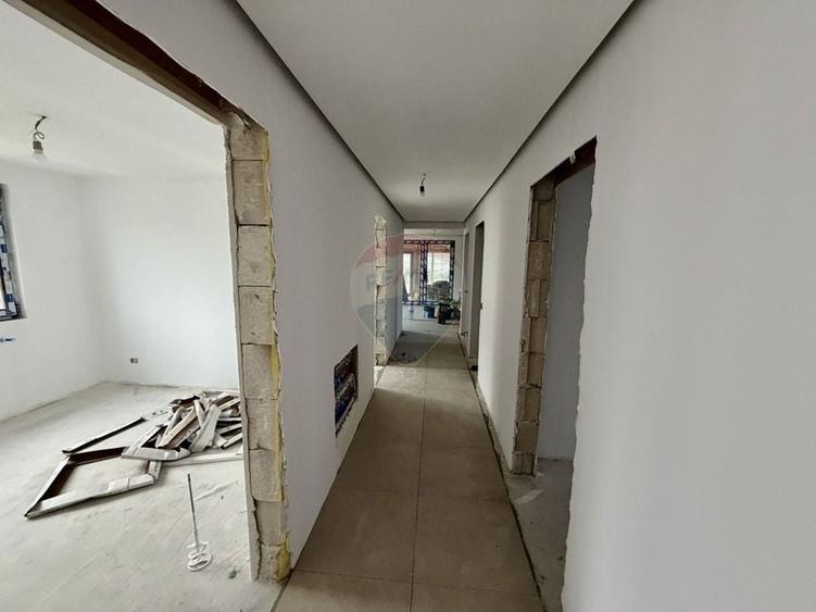 Casă cu 4 camere de vânzare - 9
