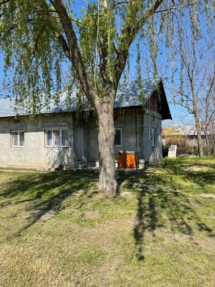 Casa de vanzare + teren - 1