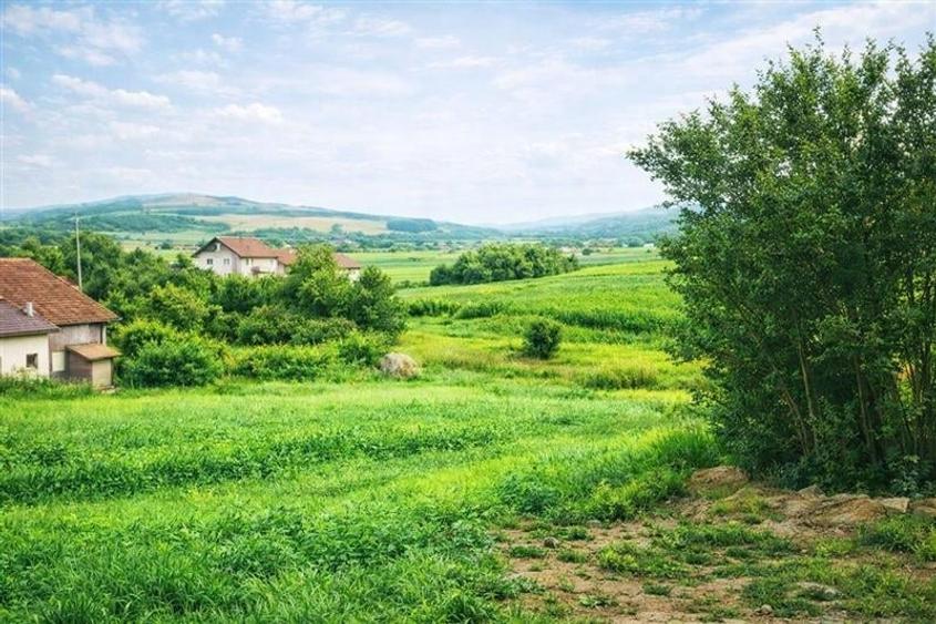 Teren intravilan  pe 1.200 mp, Craiesti, Mures - 1