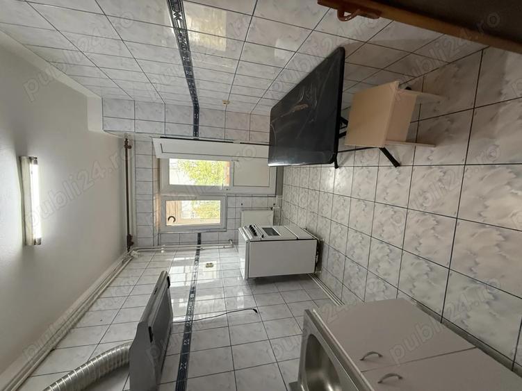 Vand apartament 2 camere - 9