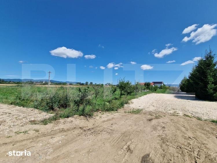Teren de 6300 mp, în Mănești
