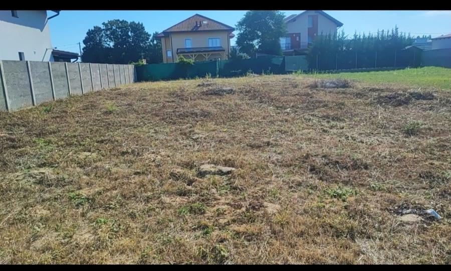 Teten de vinzare in zona residentiala  - 3