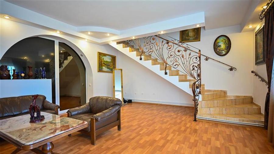 FILM & 3D! Casa adaptabila, 250 mp teren, loc parcare, Central, Brasov - 7