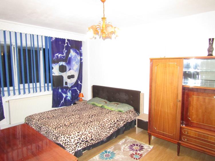 Apartament 2 camere, etaj 2/4, garaj 24 mp+pivnniță, zona Calea Dumbravii