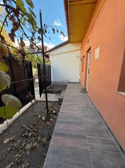 Casa la curte comuna, 1 camera, 40 mp + terasa generoasa - Balcescu - 2