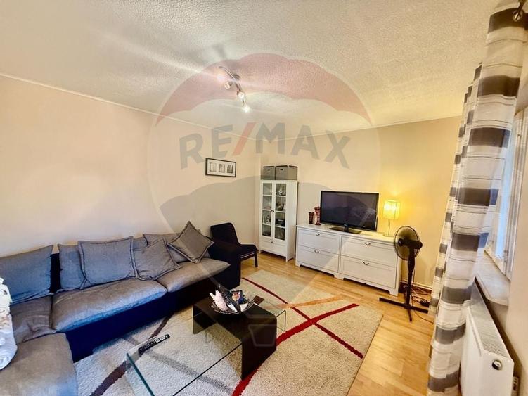 Casa / Vila cu 3 camere de inchiriat in zona Est - 8