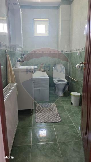 Casa / Vila cu 5 camere de vanzare - 6