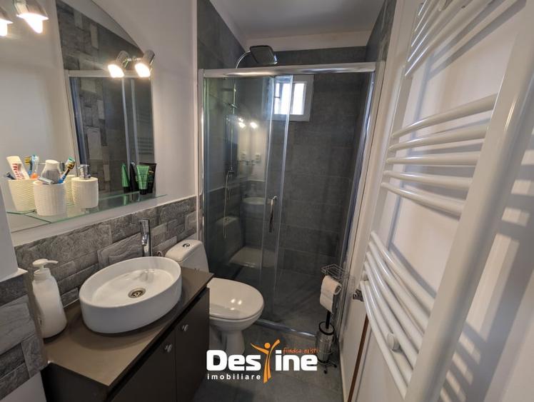 Centru apartament decomandat 2 camere etaj 2 renovat baie cu geam Str. Arcu - 12