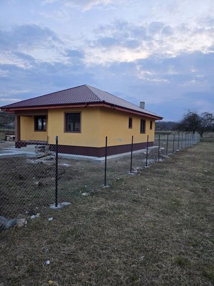 Vand casa noua , situata la 4 km de Tg.Neamt(Topolita) - 3