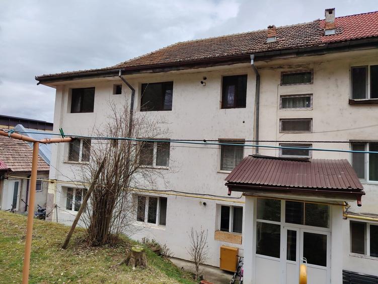 Vand apartament cu doua camere in Baile Olanesti - 3