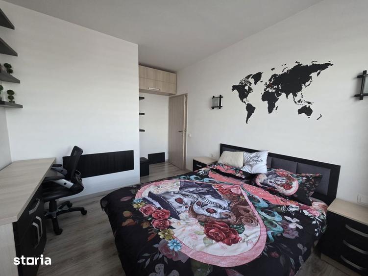 Apartament cu 3 camere semidecomandat în Dâmbul Rotund