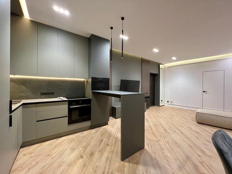 | Herastrau | 3 camere | 120 mp | - 4