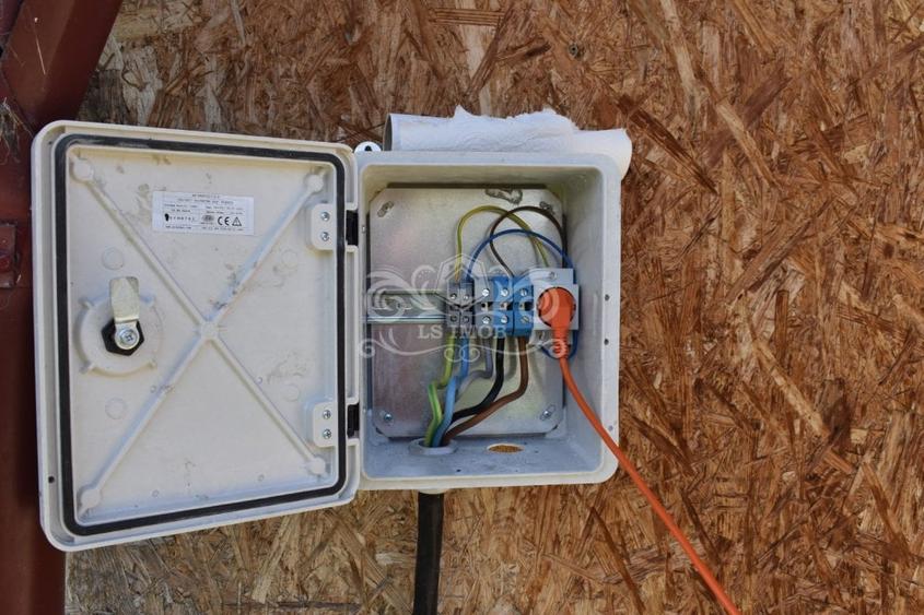 TEREN INTRAVILAN CU CONSTRUCTII AGROTURISTICE SI CABANA CODLEA - 9