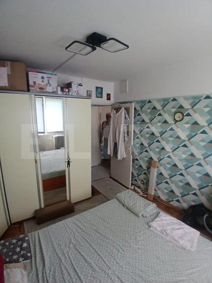 Aprtament de vanzare, cu 3 camere, zona Podul Ros - 7