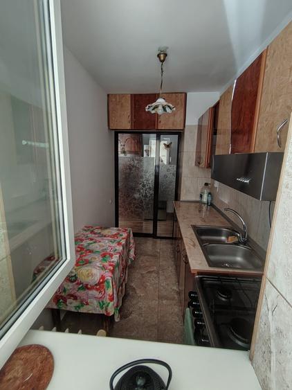 Apartament cu 2 camere semidecomandat în Dristor