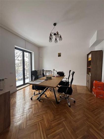 3 Camere, Eroii Revolutiei, Locuinta sau Birou, Centrala proprie, Parcare, 2 min - 9