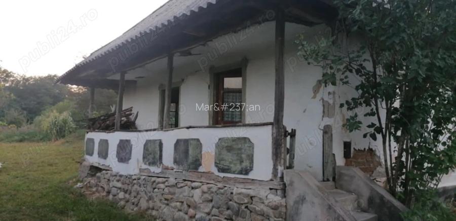 Casa cu teren de vanzare