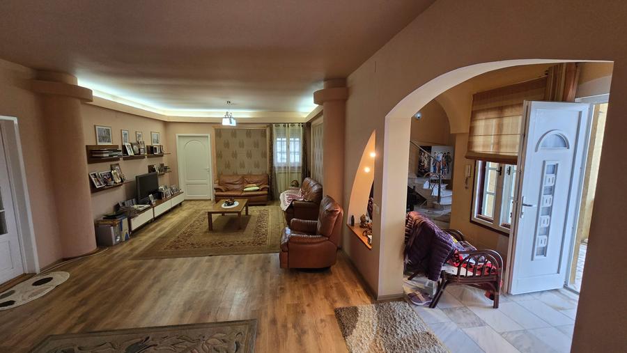 Vila de vanzare Petresti Crang - 4