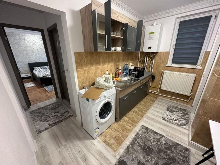 Vand Apartament La Partier 2camere -Renovat recent- - 3