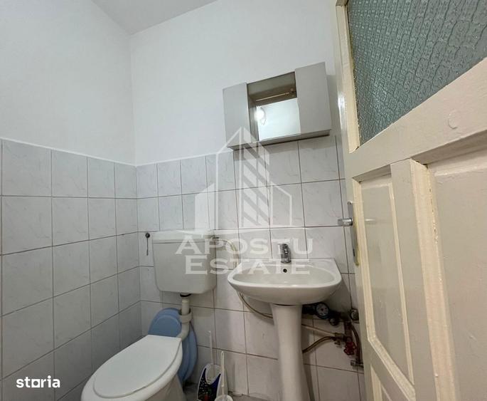 Spatiu de inchiriere, zona Podgoria - 1