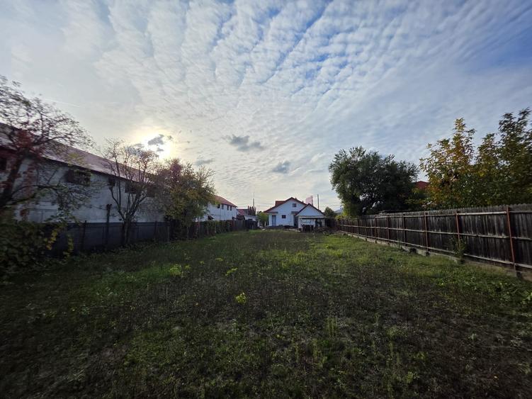 Teren de inchiriat cu vizibilitate DN1 - 2