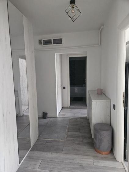 Apartament decomandat 2 camere Vitan - 9