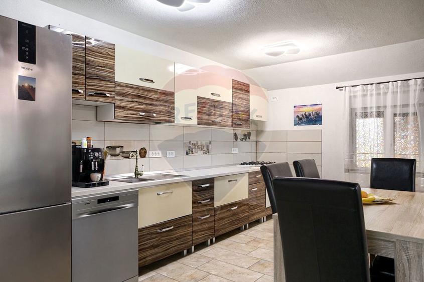 Casa de vanzare cu 3 camere, complet utilata, 175mp, Frumu?eni Arad - 7