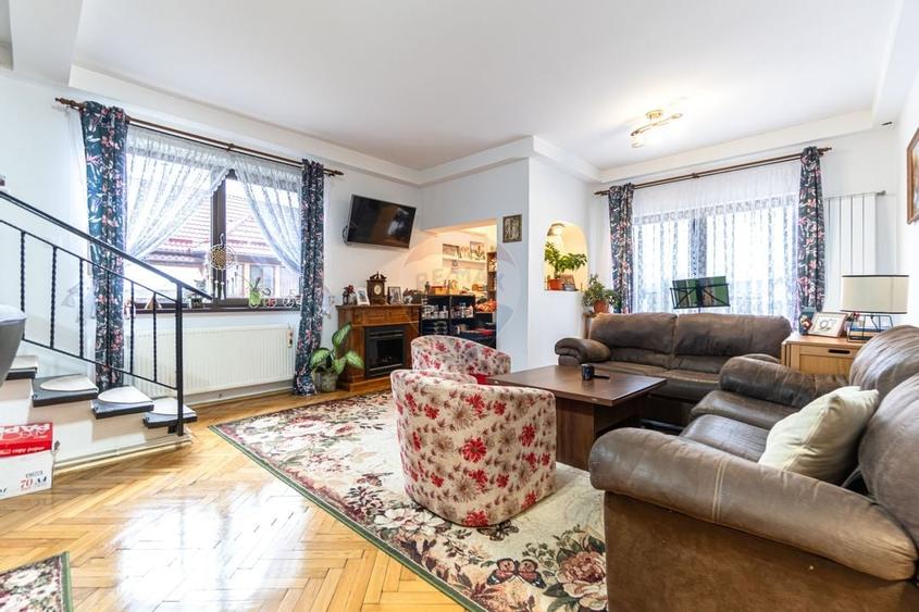 Vila cu 8 camere, 7150 mp teren intravilan I OZUN, COVASNA| COMISION 0 - 5