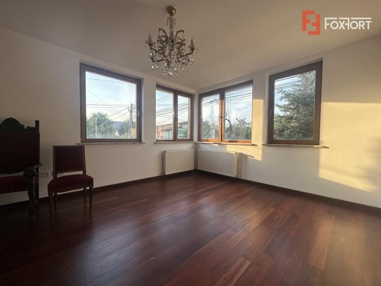 Casa individuala cu 10 camere si piscina, in Dumbravita - ID V5614 - 33