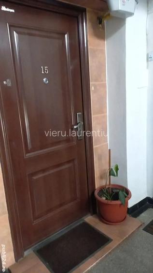 Proprietar vand apartament 3 camere str.Miori?ei Proprietar vand apartament 3 camere str.Miori?ei