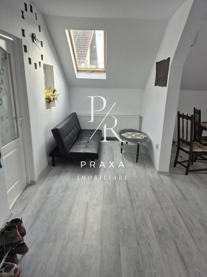 Dupex de vanzare transformat in 2 apartamente zona Metro! - 12