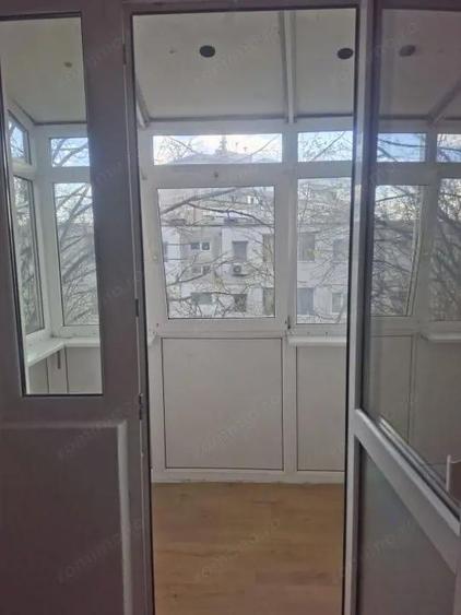 Apartament cu 2 camere semidecomandat în Malu Roșu