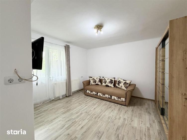 Garsoniera de inchiriat renovata, prima inchiriere , cu balcon - 1