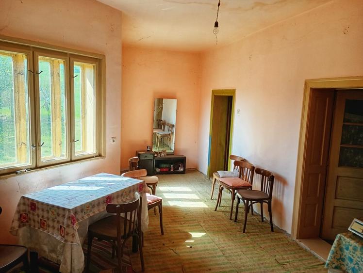 Casă de vânzare  - 7