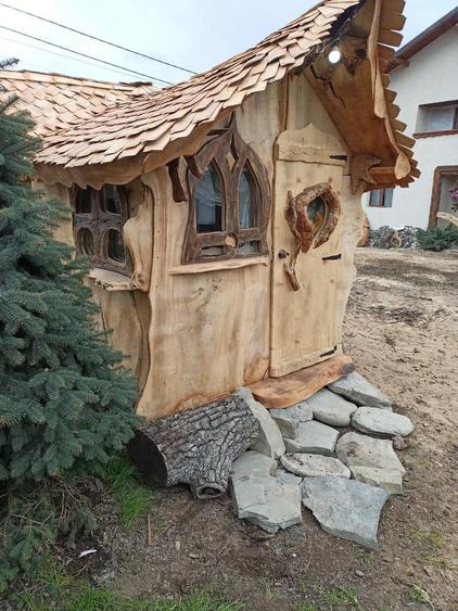 casa locuibila rustica din pove?ti - 1