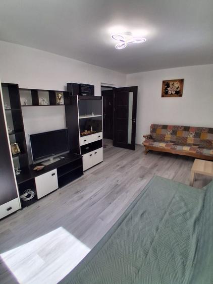 Inchiriez apartament 2 camere - 7