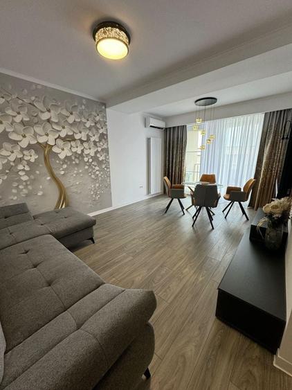 Apartament cu 2 camere decomandat în Palazu Mare