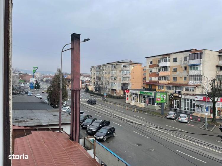 Apartament 3 camere Tic-Tac Victoriei Shopping city Mall Targu Jiu - 8