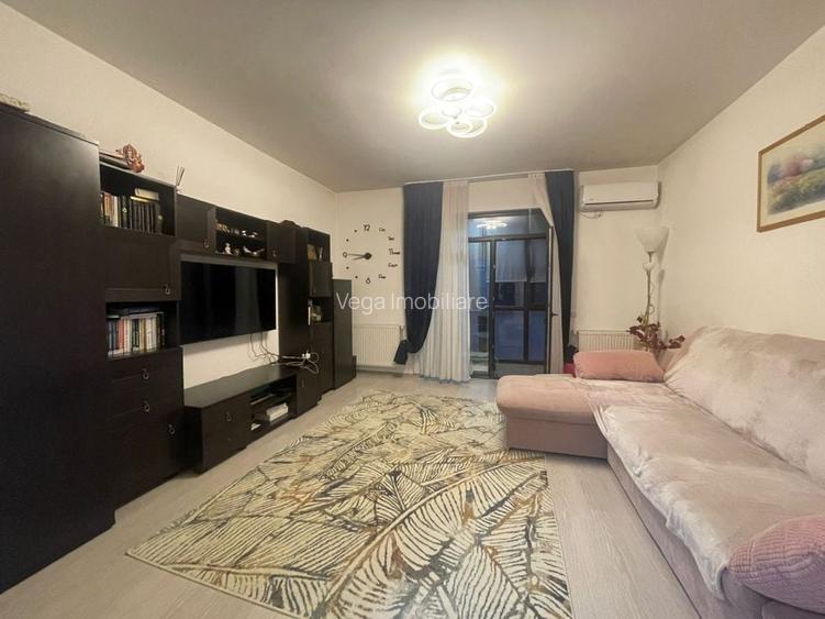 3 camere - 110mp in Fundeni pe Intrarea Ciresului