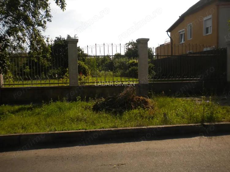 Parcela casa Lipovei 560 mp