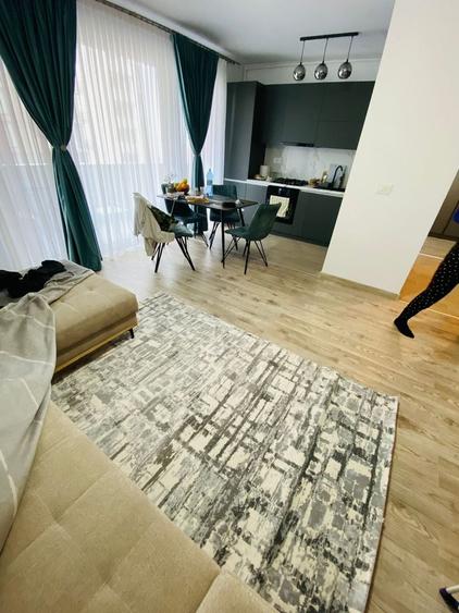 Complet mobilat si utilat. Etaj intermediar. Teresa 10 mp. - 5