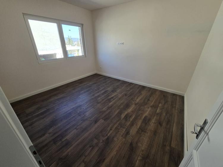 Casa la cheie 4 camere,garaj 60mp.,500mp teren,0%comision - 9