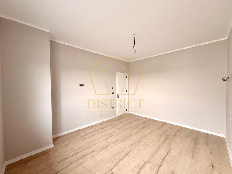 Duplex cu 4 camere, despărțit prin camera tehnica | Mosnita Veche - 9