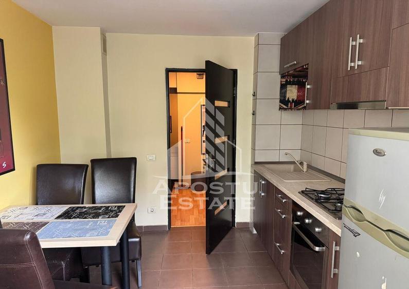 Apartament cu 3 camere si 2 bai, zona Circumvalatiunii, D... - 1