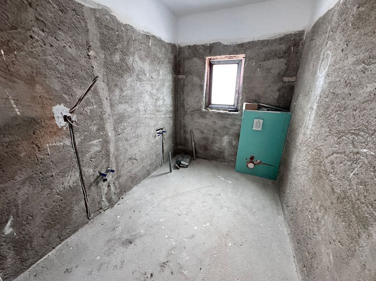 CASA INDIVIDUALA - 180 MP UTILI, TEREN 324, TOATE UTILITATILE, COMIS 0 - 11