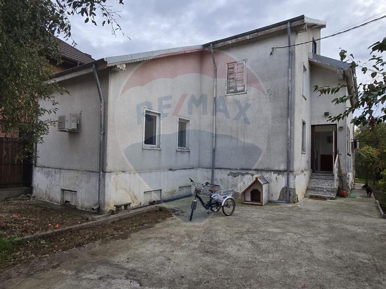 DE VANZARE Casă / Vilă cu 6 camere în Popesti-Leordeni - 56