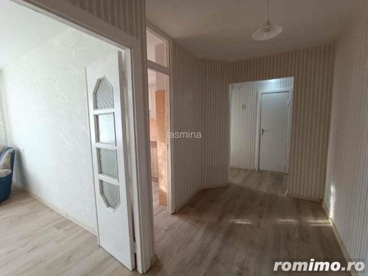 Inchiriez apartament cu 3 camere in zona Marasti