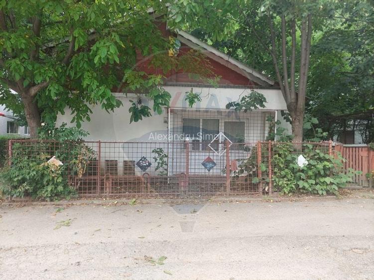 Spatiu comercial de inchiriat Bacau cladire separata