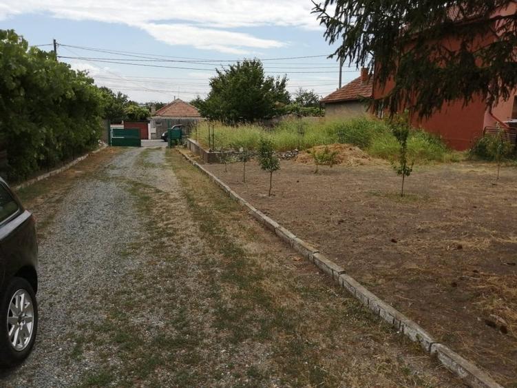 Teren 3500 mp Str Delfinului Foarte Aproape De Lacul Sutghiol - 4