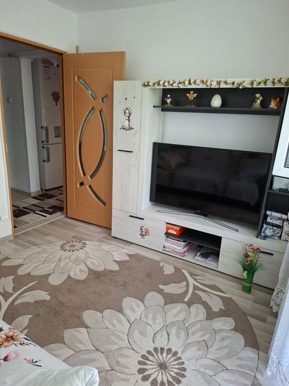Vand apartament 2 camere - 2